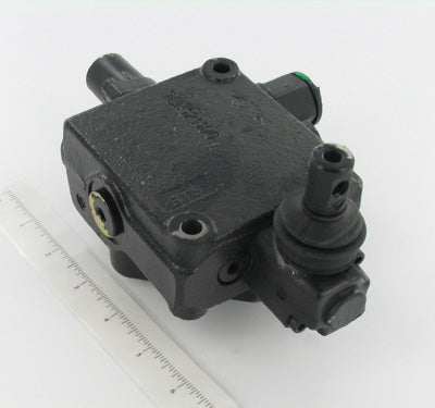 MEF00079 - 1-Spool Dir Valve, Less Hdl